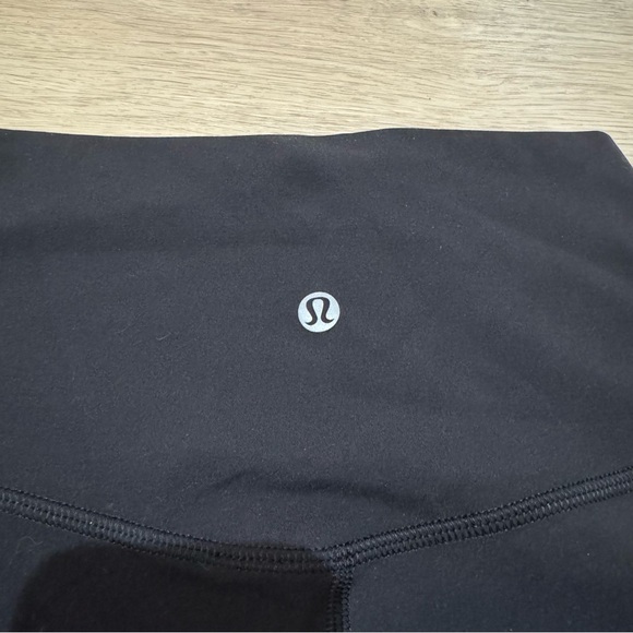 Lululemon Align High Rise Shorts 6" Inseam - Picture 4 of 5